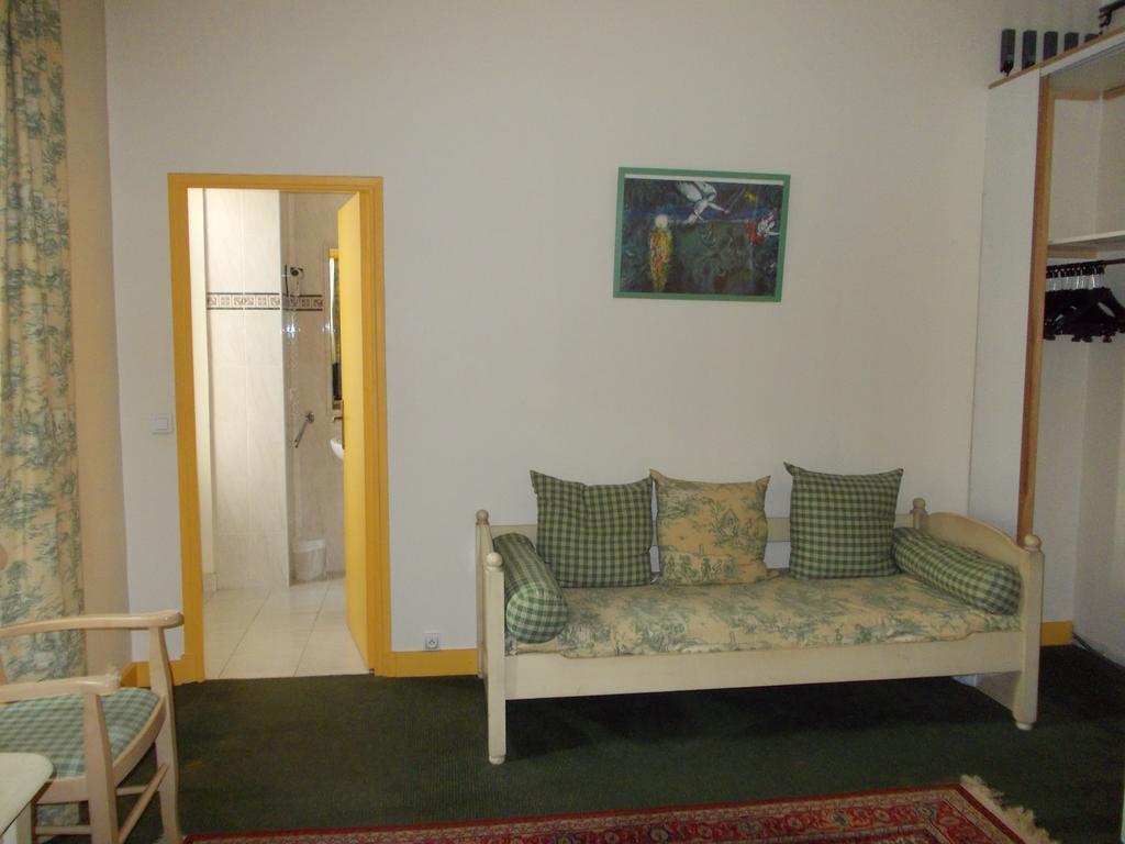 Hotel Marcellin Beaulieu-sur-Mer Habitación foto